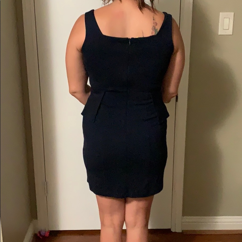 Dress - Picture 3 of 3